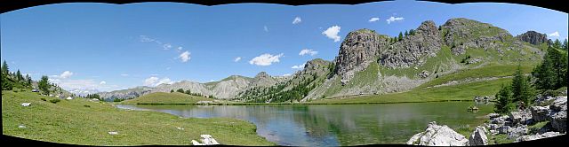 cliquer pour agrandir Lac.du.Lauzet.D71_2206-2211_Pano_6_images_Dx8305_s.jpg