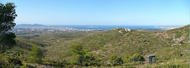 Marseille_vue_de_l_Etoile_7_sept_08_P1000914-16_s640.jpg