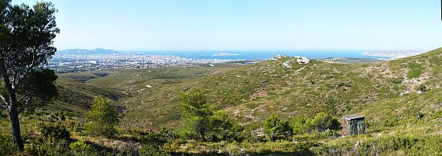 Marseille_vue_de_l_Etoile_7_sept_08_P1000914-18_s640.jpg
